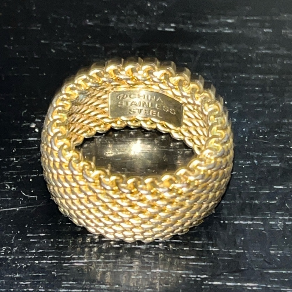 Mesh Stainless Steel Gold-Tone Band / Ring Size 8